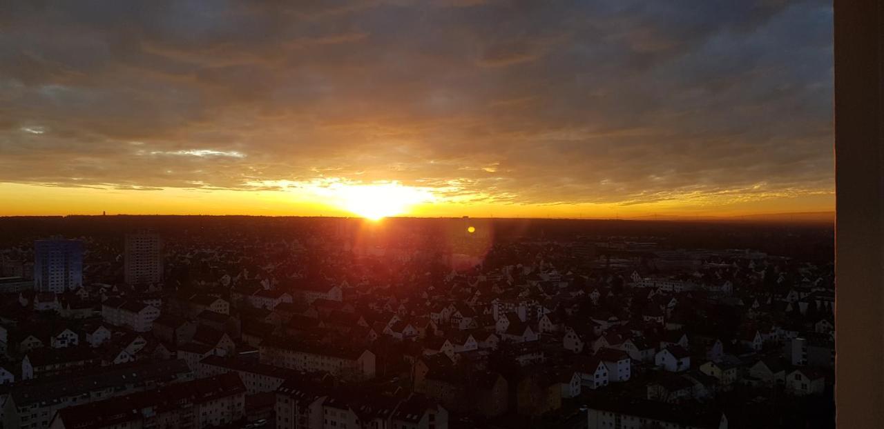 Ueber Den Wolken Und Super Zentral Zwischen Frankfurt Und Darmstadt - 100Qm Langen  Zewnętrze zdjęcie